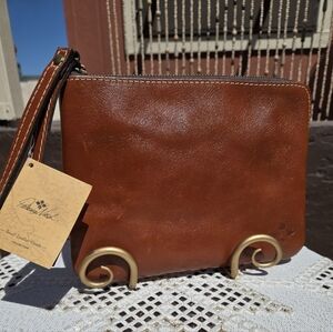 NWT Patricia Nash Chestnut Leather Wristlet with Strap